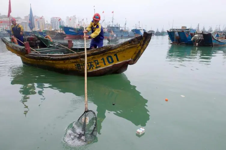 蔚蓝海洋污染处理装置